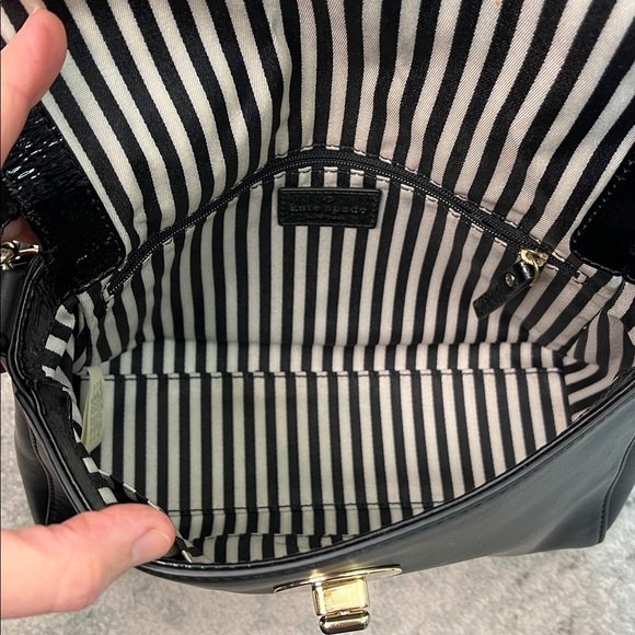 KATE SPADE NEW YORK TWIST LOCK HANDBAG CROSSBODY BLACK COW HIDE LEATHER PURSE - Picture 11 of 17